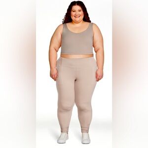 Avia women’s soft sculpt long line sports bra; size: XXXL(22)